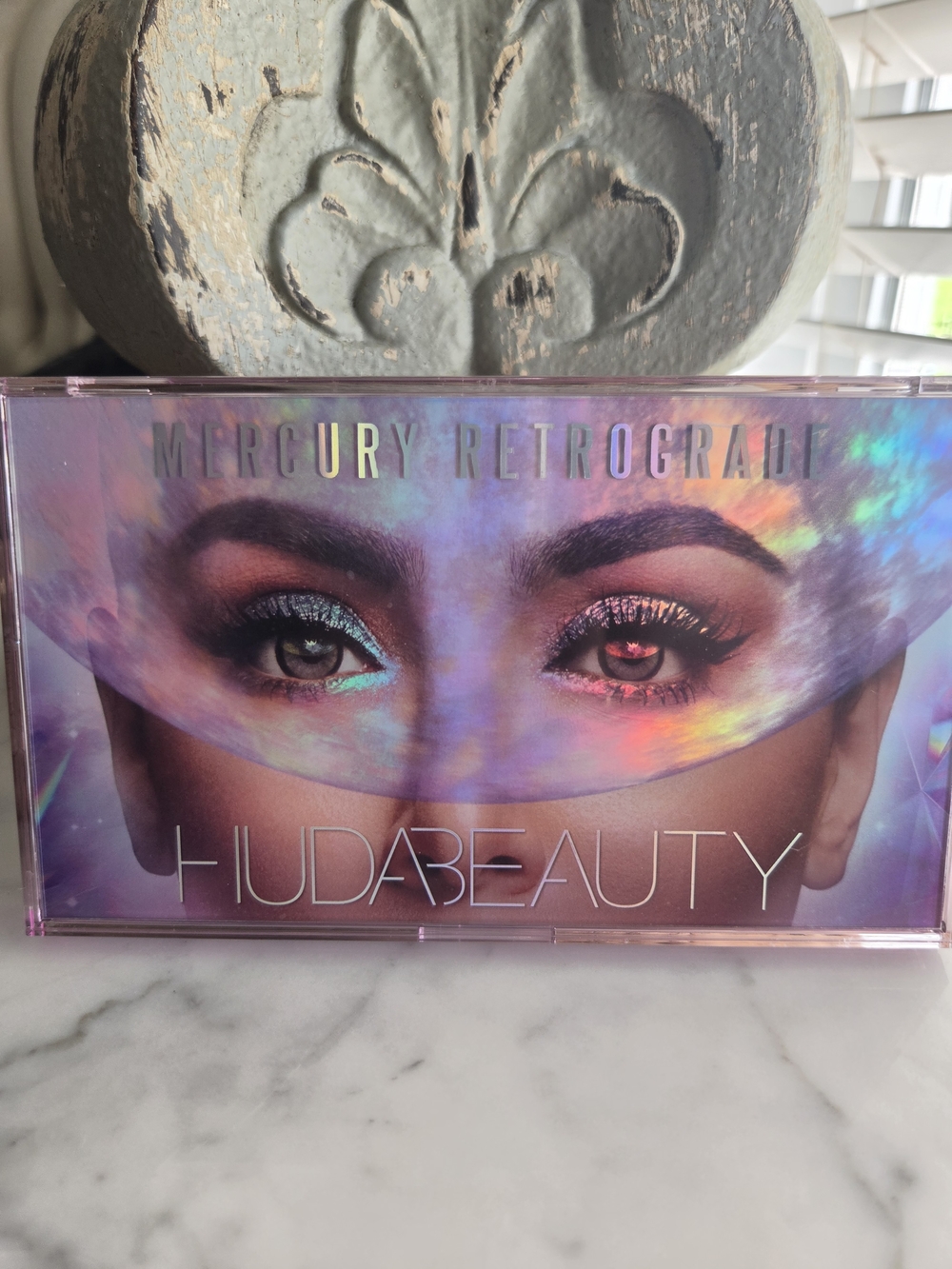 HUDA BEAUTY Mercury Retrograde Eyeshadow Palette - Purple Holographic Shades